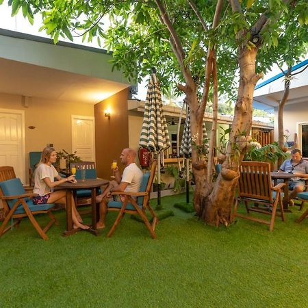 Gunbaru Inn Ukulhas Екстериор снимка