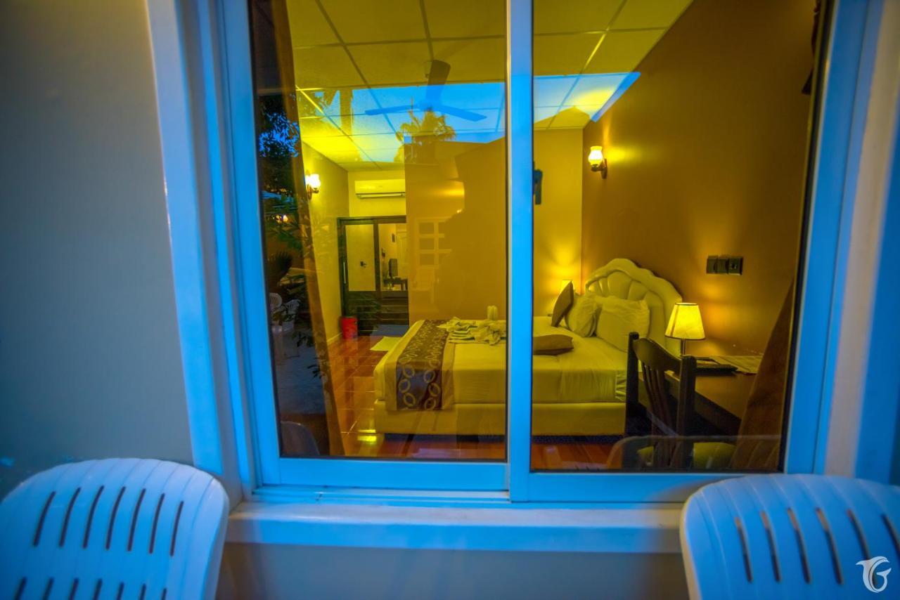 Gunbaru Inn Ukulhas Екстериор снимка